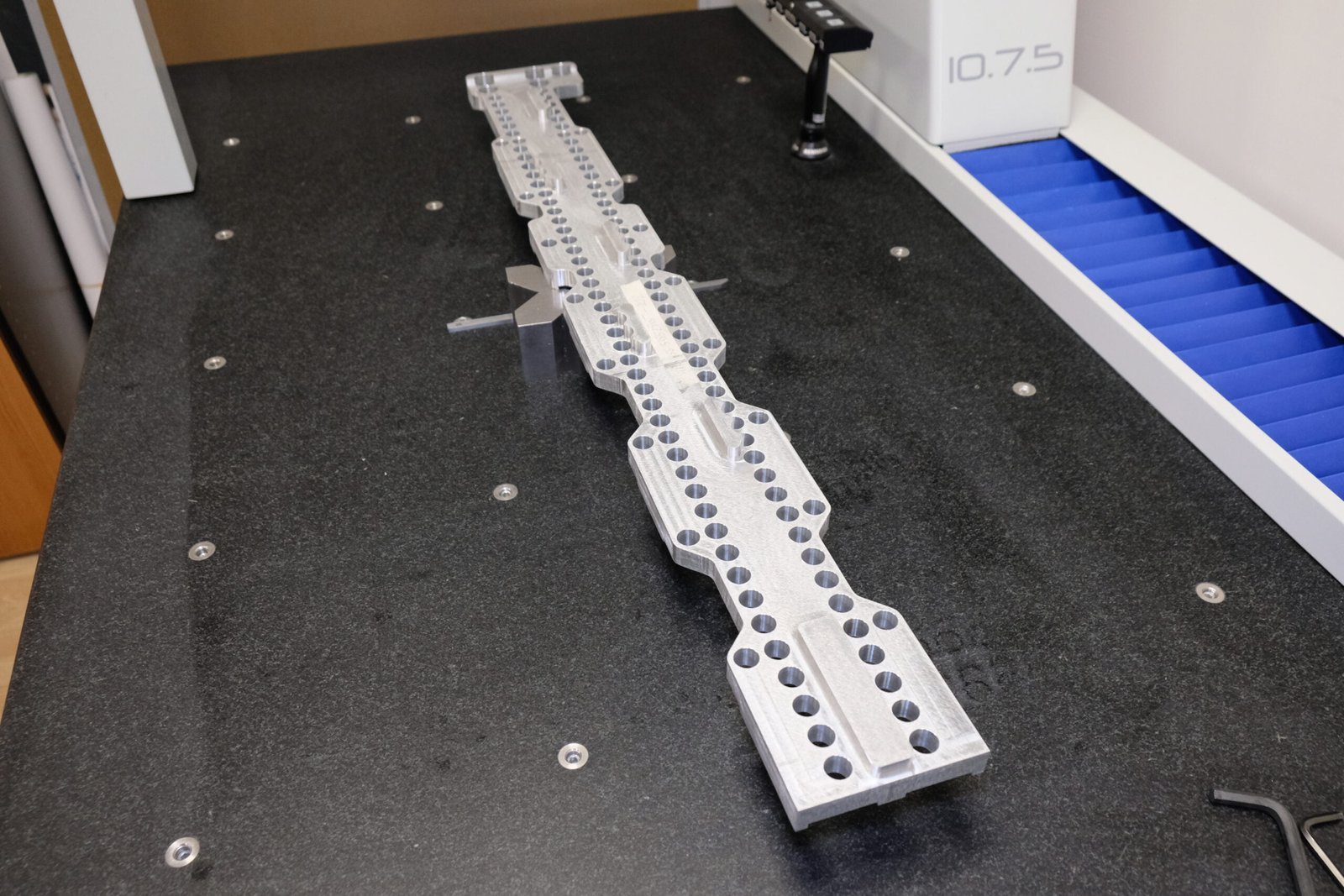 5-axis machining on a complex component